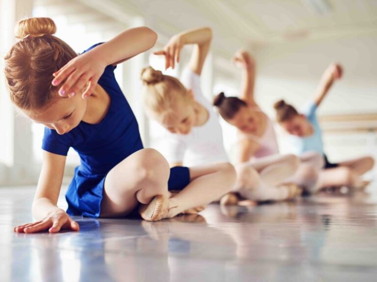 Танцы и здоровье: как правильно подбирать одежду для танцев, чтобы не навредить своему здоровью.